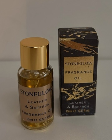 Stoneglow Fragrance oils , Leather and saffron
